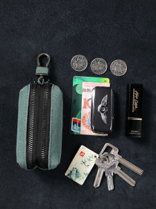 MOONLIGHT MORIA Black Matte Car Keychain Business Zipper Fashion Key Protection Case for Men and Women