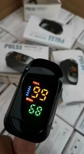 เครื่องวัดออกซิเจนปลายนิ้ว และออกซิเจนในเลือด - Fingertip pulse oximeter E03