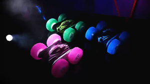 Remote Control Car ， Childrens off-Road Vehicle ， Cool Double-Sided ，360 Tumbling ， Stunt Four-Wheel Drive Car Toy