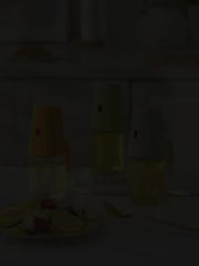 Bình đựng dầu ăn thông minh tự đóng mở chai xịt dầu ăn phun sương thủy tinh cao cấp