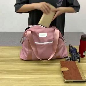 Tas Travel Wanita Import, Tas Gym Olahraga, Tas Olahraga Import, Tas Bahu Wanita Bahan Nilon, dan Tas Jinjing Wanita