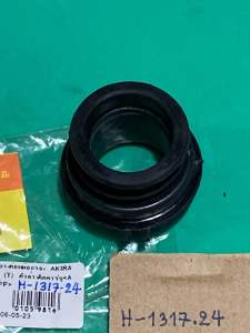 AKIRA ยางต่อหม้อกรอง ตัวล่าง ติดคาบู (H-1317.24)อากิร่าakira-makira-rrakira-young