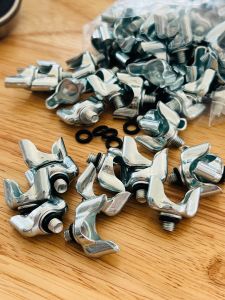 น๊อตหางปลา น๊อตก้นคาร์บู เครื่องตัดหญ้า RBC411 น๊อตคาร์บู411 น๊อต น๊อตขันคาร์บู