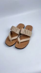Sandal Jepit Wanita Simpel Elegan Teplek Sol Karet Avenlee Beiza