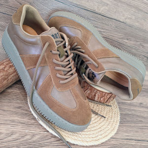 Trendy American Retro Leather Casual Shoes Large Size Mens Shoes Brown Classic Versatile Deqin Shoes Sporty Leisure Style