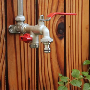 ก็อกน้ำ ก็อกสนาม 2 ทาง วัสดุคุณภาพดี แข็งแรง ทนทาน ใช้งานได้จริง