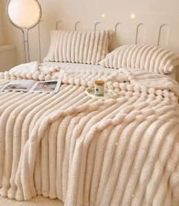 V Home ผ้าห่มกันหนาว มีหลายขนาดให้เลือก ห่มสบาย พกพาสะดวก สัมผัสนุ่ม