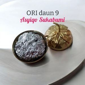 Apeljin buhur aromaterapi kemasan daun sembilan dari kuningan