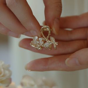 Elegant Small Pearl Hair Clip Womens Bangs Side Part Hair Accessory Fresh out Fashion Hair Grips Alloy Embedded Artificial Gem