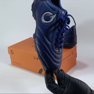 Sepatu Futsal Ortus Eight Seri Classic type gerigi cengkram kuat warna navy Terbaru