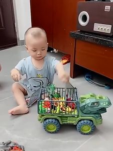 Promo Hari Ini: Dinosaurus Besar Inersia & Transporter Mainan Kendaraan Rekayasa Anti-Drop