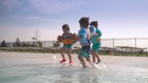 Bộ đồ bơi trẻ em Áo nổi Sanrio Hỗ trợ an toàn Phao bơi ngoài trời Phim hoạt hình trẻ em Bãi biển Lạm phát không khí Áo phao thể thao dưới nước Chèo thuyền bé trai và bé gái