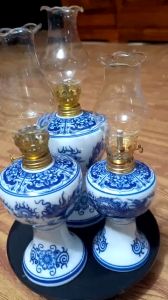 Đèn dầu men lam cổ vuông vẽ sen  bát tràng cao cấp