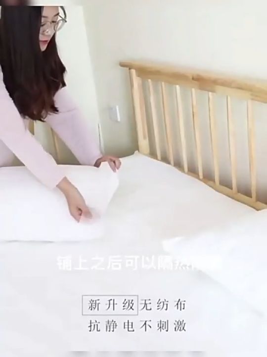 [Queen Size] Disposable 4in1 Queen Size Bedsheet Set Pillow