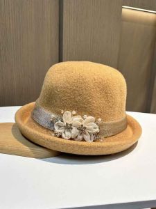 Curling Flower Bucket Hat Female Fall and Winter British Retro Woolen Bowler Hat Middle-Aged and Elderly Heattech Dome Fisherman Basin Hat
