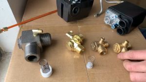 3 Port Check Valve One Way Male-Threaded Workshop Air Compressor Check Valve Replacement