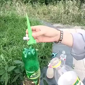 (SYS)Plant Waterer Self Watering Spikes System-Vacation Automatic Irrigation Watering