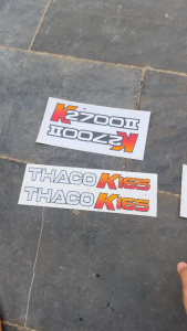 Tem 2 chữ dán xe thaco kia K165 K2700 K3000 siêu đẹp dùng cho xe thùng xe tải 125 tấn 14 tấn decal teem cho xe ô tô