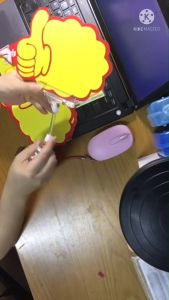 Combo 3 túi giấy Sale bất kì( ko chọn mẫu) chưa bao gồm kẹp dùng để ghi giá sp ghi CTKM giảm giá của shop in sẵn hình ảnh đẹp