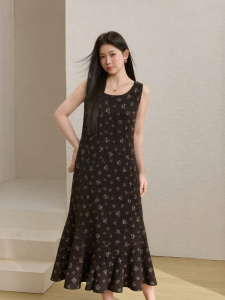 QLX | Slimming Flared Dress