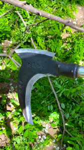 Liềm rìu 2 lưỡi phát cỏ gặt bổ chặt đa năng thép có cán