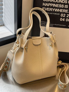 Retro Fashionable Bucket Bag Pure Color Shoulder Crossbody Commuter Bag Universal Womens Bag Street Cool Style Daily Use