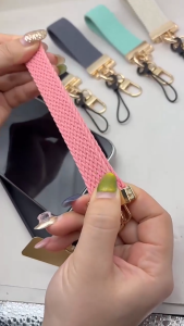 Metal Card Mobile Phone Lanyard Outdoor Anti-Lost Short Wristband Mobile Phone Chain Rope For Travel