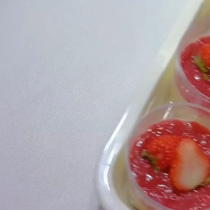 50 PCS Gelas Dessert dengan Tutup Gelas Plastik Transparan untuk Dessert Es Krim Puding Mousse Kotak Kue