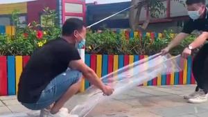 ไซโกญี่ปุ่น80ปีไม่เสีย ผ้าใบกันฝน ผ้าใบใส การส่งผ่านแสง 100% เหมาะสำหรับ ร้านค้า พ่อค้าแม่ค้าข้างถนน แผงขายของ เหมาะสำหรับ ระเบียง ลามห้องอาบอดด โรงจอดรถ ดอกไม้ฉำ ผ้าเต้นกันฝน ผ้าใบกันแดดฝน ผ้าใบกันแดดกันฝน ผ้าใบใสกันฝน ผ้าใบ พลาสติกคลุมของ ผ้ายางพลาสติก