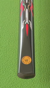 Professional 3/4 Joint Snooker Cue with 9.5mm Tip - Ideal for Snooker & Pool Players