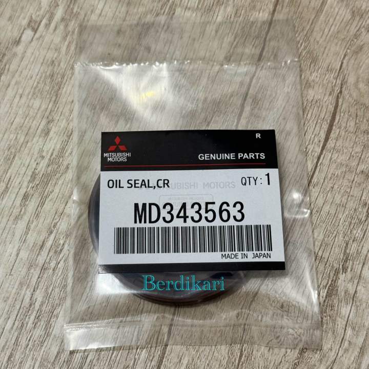 OIL%20SEAL%20TIMING%20CRANKSHAFT%20DEPAN%20L300%20L200%20STRADA%20TRITON%202.5%20PAJERO%20SPORT%20MD343563%20-%20Image%203