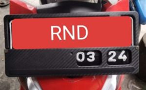 TEMPAT PLAT NOMOR MOTOR RND CARBON