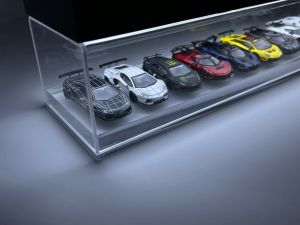 Acrylic Dustproof Cover for 1:64 Car Model Long Strip Display Case Autoart Collectible Vehicle Static Model Plastic Material