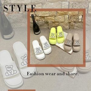 SQShop ราคาดีมาก รองเท้าแตะส้นหนาแฟชั่นหญิง ทรงสวยงานดี ดีเทลเรียบเก๋ แต่งลายน้องหมีน่ารักๆ มี 4สีสุดปัง รุ่นนี้ใส่ง่ายสวมง่าย ใส่ได้หลายโอกาส ไม่อยากพลาด จิ้มในตะกร้าเลยย