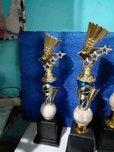 Piala Lomba Juara 1 2 3 4 (FIGUR KOK BODY BIRU MARMER+RASER) \"costum\" FREE STICKER