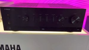 Yamaha R-N800A NETWORK RECEIVER