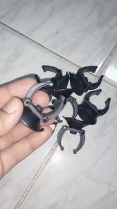 จุกยางจับสายยางหรือท่อ มี 4 ขนาด 18mm/22mm/25mm/32mm PE กันสายยางเลื่อน หรือท่อน้ำเข้า-ออกที่เป็นเครื่องแก้ว ให้อยู่กับที่