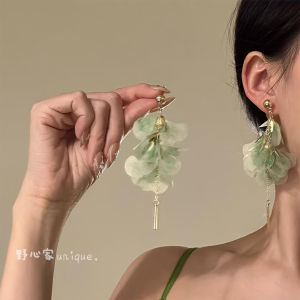 Early Spring Green Flower Earrings Petal Tassel Holiday Feelings Clip-On Ear Jewelry Fashionable Alloy Silver Gold Plated