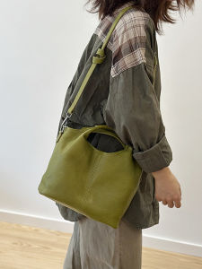 BeeGreen Women High Quality Genuine Leather Shoulder Bag Retro Dumpling Tote Bag Elegant Soft Commuter Bag
