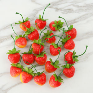 Miniature Plastic Strawberry Slices Model Realistic Fake Fruit Vegetable Props Toy Cabinet Decorative Accessories Display