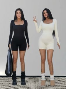 LAPINKY เสื้อชุดโยคะแขนยาวคอเหลี่ยมสีพื้นเข้ารูปเซ็กซี่สำหรับผู้หญิง ชุดกีฬา ชุดโยคะ ชุดออกกำลังกาย ชุดกีฬา