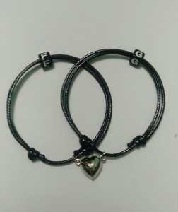 GELANG LOVE MAGNET COUPLE GELANG MAGNET INISIAL BAYAR DI TEMPAT COD