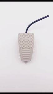 1 PCSAluminum Shell Momentary Electric Control Foot Pedal Switch5A/15A 250V ACFor Spot Welding Machine Non-Slip MetalSPDT