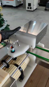 เครื่องเสียบไม้ ธงอัตโนมัติ หมูปิ้ง ไก่ปิ้ง เนื้อย่างโคขุน Automatic Skewer Machine