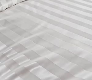 Satin Striped Duvet Cover Set Silky Jacquard Vertical Stripe Bedding with 1 Duvet Cover + 2 Pillow Cases Wrinkle Resistant