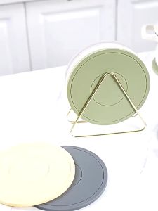 7pcs Silicone Rubber Coasters Heat Insulation Pad With 1 Gold Triangle Holder Table Mat Placemats For Dining Table 隔熱墊