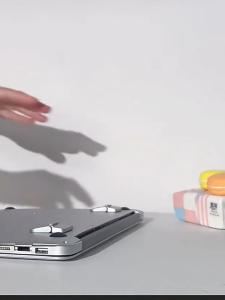 2 ชิ้น/แพ็ค ขาตั้งแล็ปท็อป โน๊ตบุ๊ค อลูมิเนียมอัลลอย พับได้ กันลื่น ระบายความร้อน มองไม่เห็น แท่นวางโน๊ตบุ๊ค