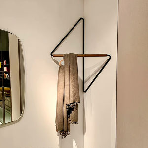 Skin1004 | Creative Decorative Clothing Rack