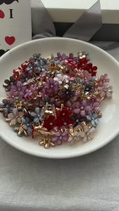 ONE-C1388 Jepit Rambut Poni Kecil Bentuk Bunga Daisy / Jepitan Rambut Lucu Wanita Anak Dewasa Jedai