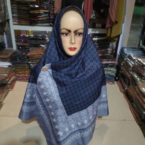 hijab segiempat voal motif syari sublim printing 130×130 cm